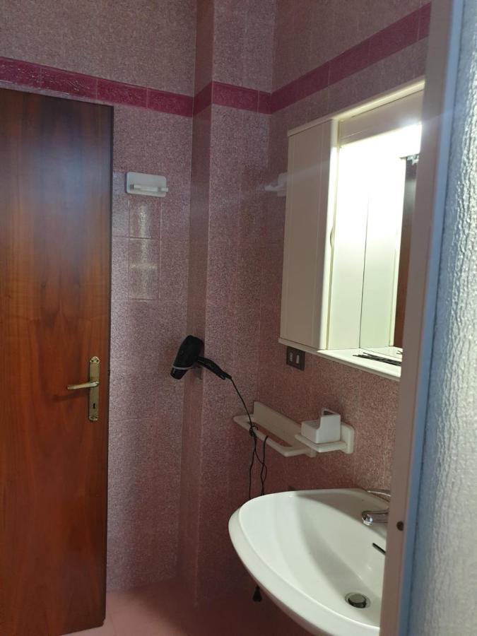 Villa Ferrari Oriella Solignano Nuovo Екстер'єр фото